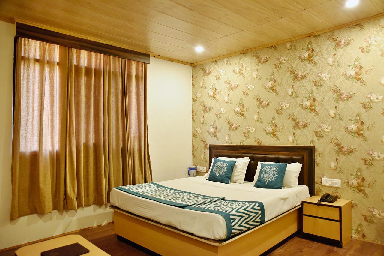 Oyo 8917 Hotel Crystal Palace Shimla Eksteriør billede
