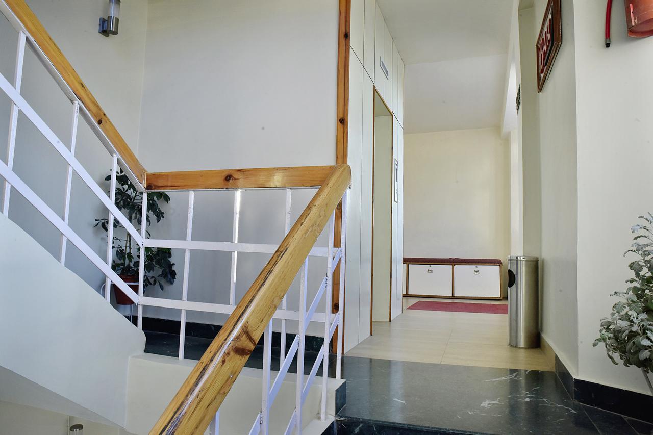 Oyo 8917 Hotel Crystal Palace Shimla Eksteriør billede